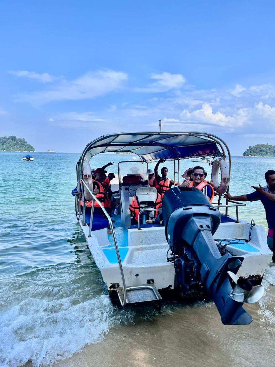 Pangkor Sandy Beach Resort Kampong Pasir Bogak Exterior photo