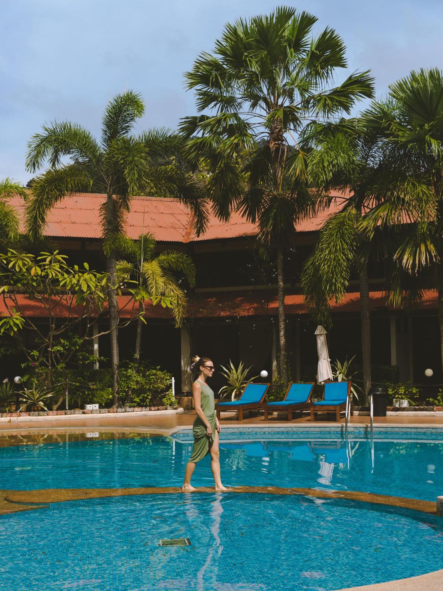 Pangkor Sandy Beach Resort Kampong Pasir Bogak Exterior photo