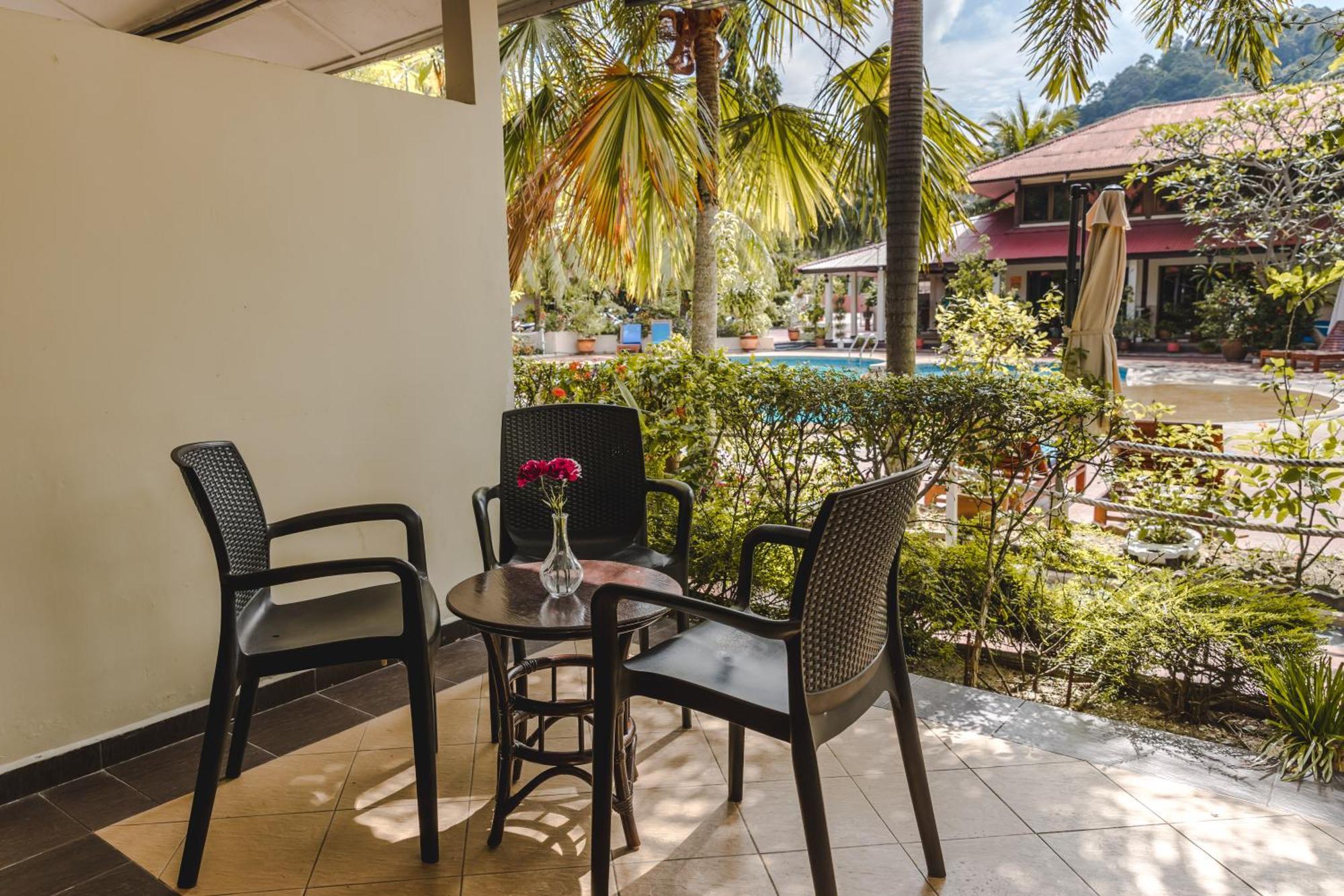 Pangkor Sandy Beach Resort Kampong Pasir Bogak Exterior photo